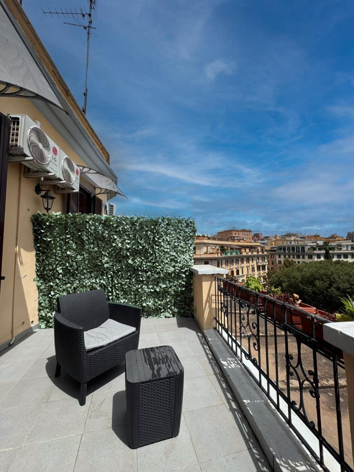 Re Di Roma Rooftop Oda fotoğraf